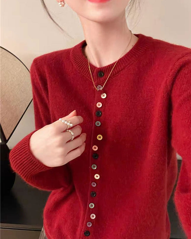 Vana | Timeless Buttoned Cardigan