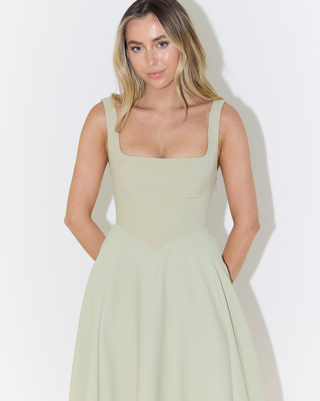 Nora | Timeless Elegant Midi Dress