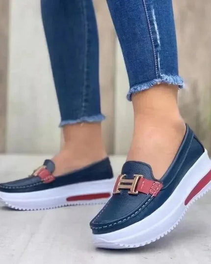 Pat | Sleek Orthopedic Shoes