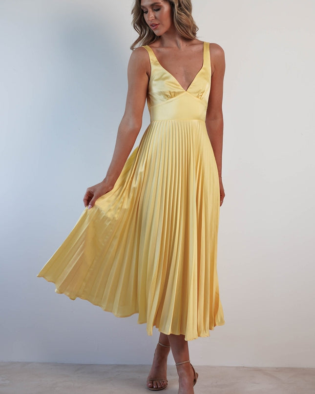 Cleo Bellamy | Elegant Pleated Midi Dress with Open Back