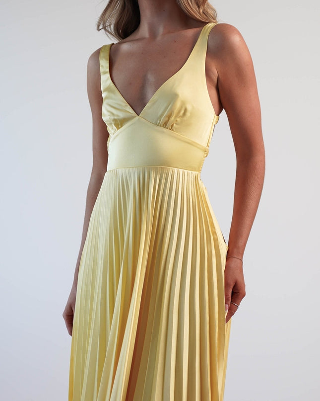 Cleo Bellamy | Elegant Pleated Midi Dress with Open Back
