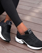 Black (Almost sold out) / 5