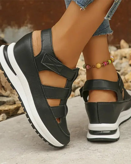 Isadora | Closed-Toe Sneaker Sandals